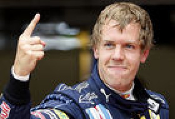 Vettel añade presión al liderato de Alonso