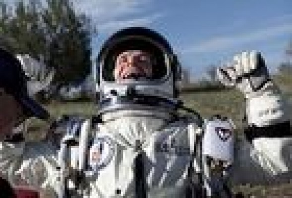 El austriaco Felix Baumgartner salta desde 39.000 metros de altura