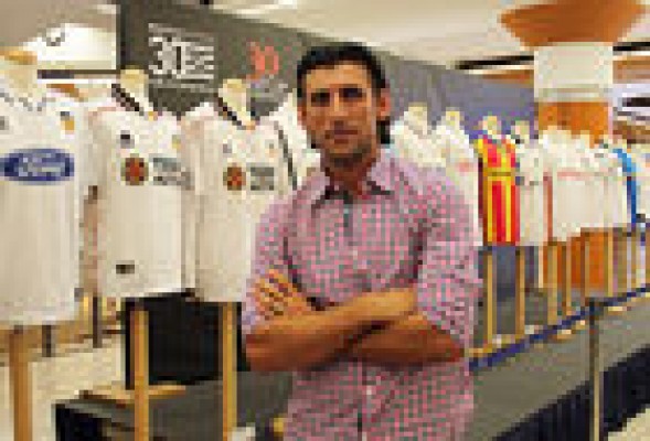 Exposición '30 anys al cor del Valencia' en Nuevo Centro