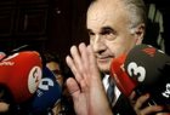 La Fiscalía pide la retirada de pasaporte a Blasco, quien insiste en su inocencia