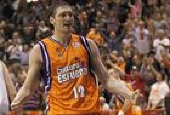 Lishchuk rescata la cuarta victoria de Valencia Basket 