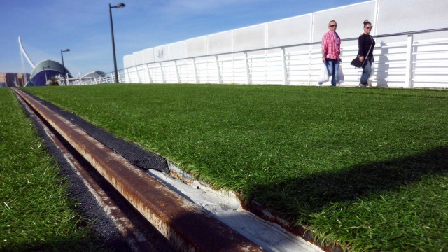 La reactivación del metro hasta Nazaret aviva la construcción de viviendas en Moreras