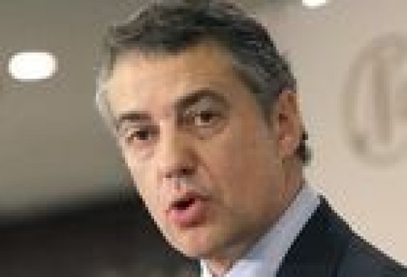 El PNV suma 27 parlamentarios, EH Bildu 21 y el PSE se estrella perdiendo nueve escaños