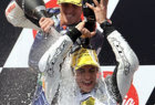 Marquez, campeón de Moto2 con un puñado de récords