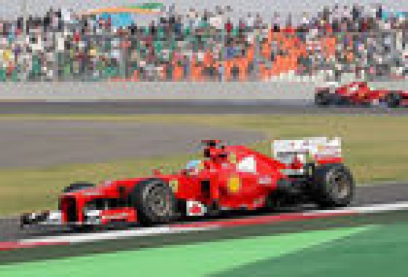 Alonso (2º) encuentra petróleo en India
