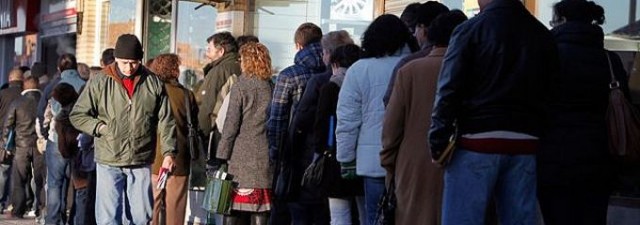 El Servef 'salva' a los 123 orientadores laborales cuyos contratos expiraban en diciembre