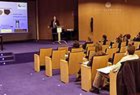Inversores y científicos emprendedores buscan oportunidades de negocio en Valencia