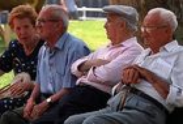 <strong>JUBILACIÓN</strong><br />El Gobierno insiste en que para garantizar las pensiones hay que jubilarse a la edad legal<br />