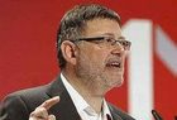 El PSPV convoca de urgencia a los consejeros de Bancaja tras enterarse cinco días tarde del cambio de la ley