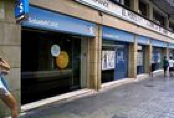 SabadellCAM capta 13.000 clientes y recupera más de 1.000 millones de euros en depósitos