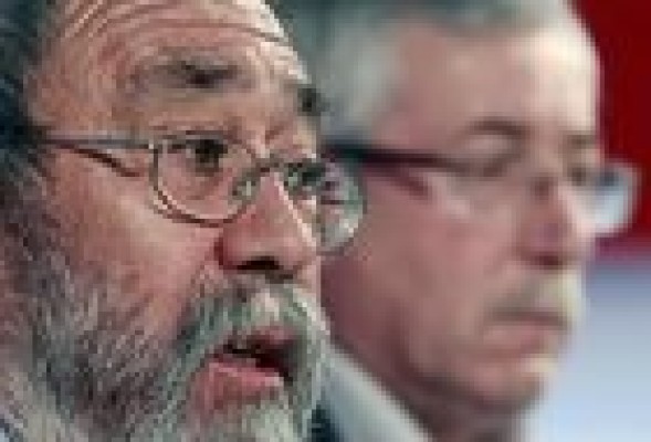 Los líderes de UGT y CCOO, alarmados ante la 'brutalidad' del recorte en Iberia 