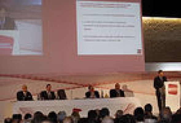 La junta del Banco Popular da el visto bueno a la ampliación