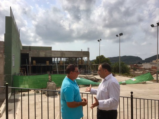 El plan de la Diputación de Castellón para regenerar espacios públicos con cerámica recibe 38 propuestas