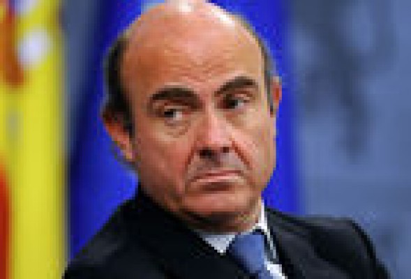 DÉFICIT De Guindos informa a la Eurocámara de las reformas de control del gasto de España