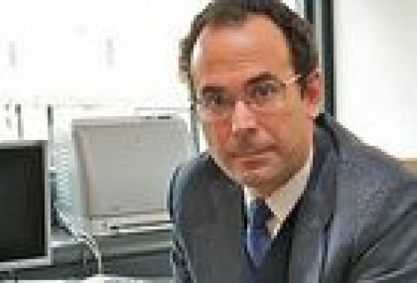 El Gobierno y PSOE se reúnen de urgencia para buscar medidas contra los desahucios
