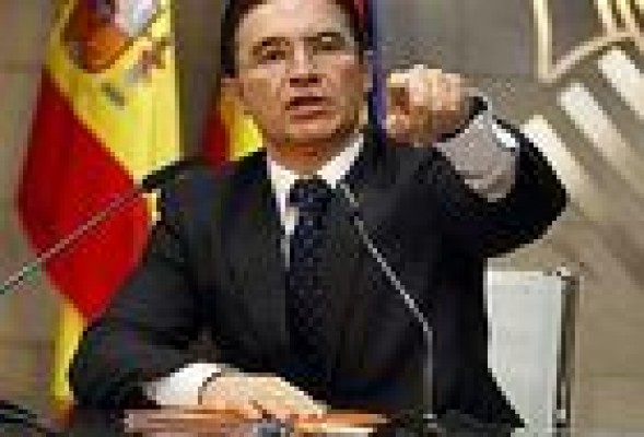 Serafín Castellano, en el punto de mira por Over Marketing