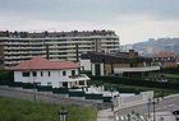 El Gobierno dará permiso de residencia a extranjeros que compren casa