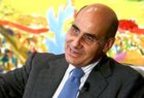 Telefónica se desprende de Luis Abril, su gran urdidor de comunicación y ‘jefe' de Eduardo Zaplana