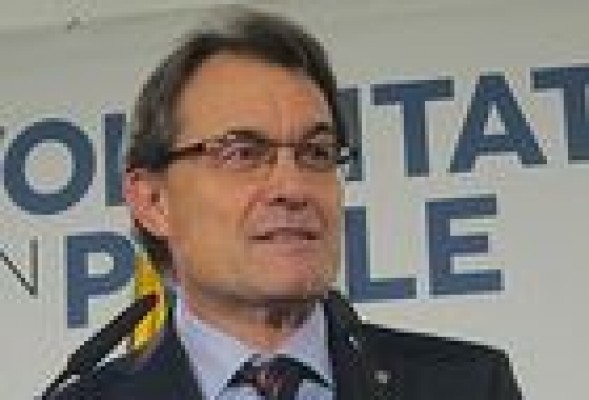  Artur Mas (CiU) pierde 12 escaños y empeora su posición en el parlamento catalán