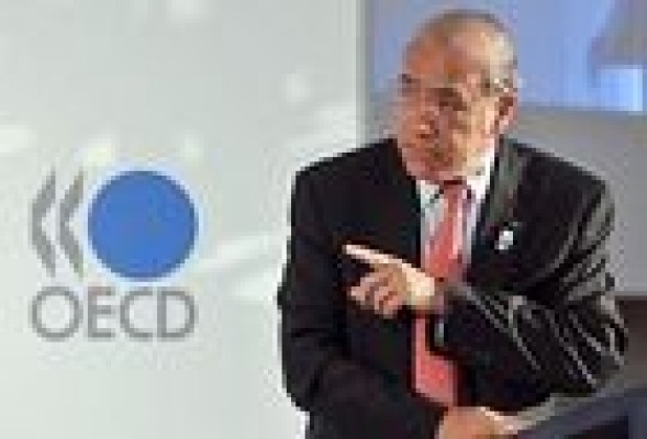 España sufrirá en 2013 lo peor de la crisis con una caída del PIB del 1,4% y el paro en el 27%