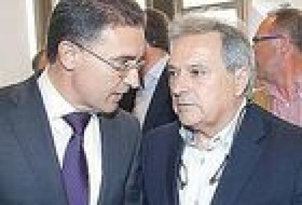 Alfonso Rus gana el primer asalto a Serafín Castellano en Camp de Túria por un solo voto