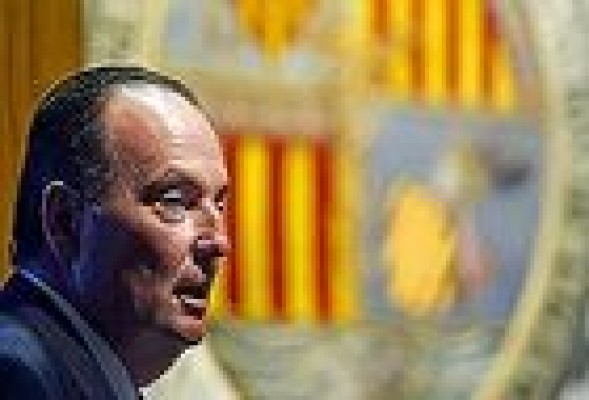 El administrador provisional del Banco de Valencia celebra la adjudicación a CaixaBank