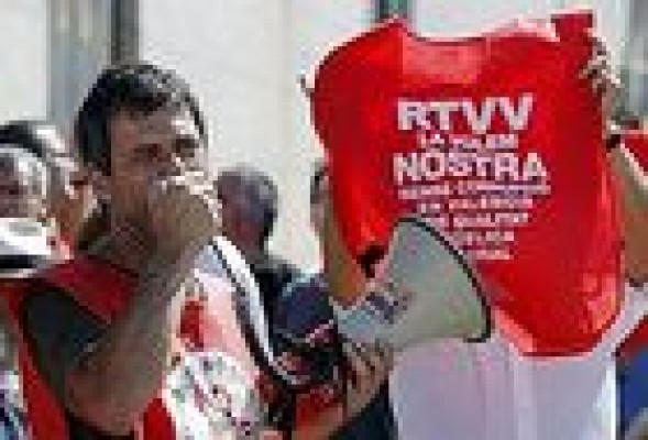 La dirección de RTVV inicia la aplicación del ERE con los primeros 53 despidos
