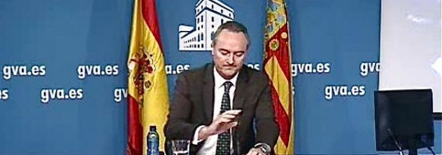 Fabra remodela el Consell