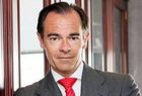 Quién es el conseller de Sanitat, Manuel Llombart Fuertes, director del centro privado IVO