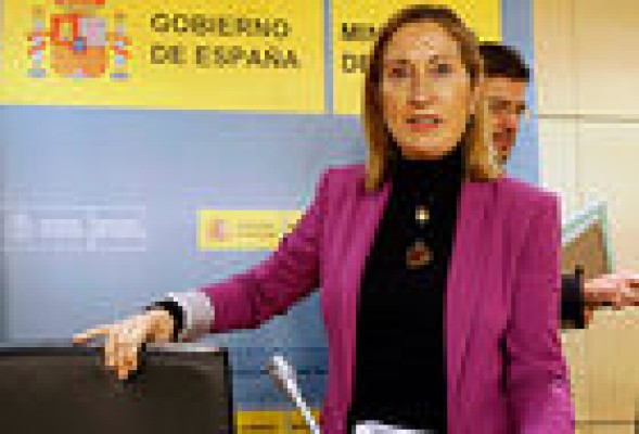 Casi 13.000 millones de deuda de Aena bloquean el ofrecimiento de Fomento a las constructoras para que entren en su capital