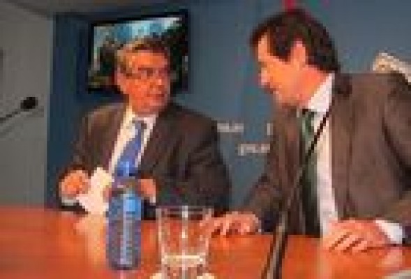 Blasco ratifica al Consell la versión de Vela pero oculta cómo obtuvo el informe del Interventor