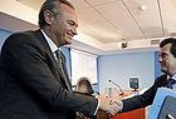 <em><strong>Alberto Fabra </strong><br />Más vale tarde que nunca</em>