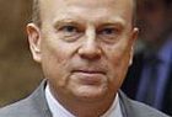 Buch deriva las preguntas sobre el FLA al conseller de Hacienda porque 