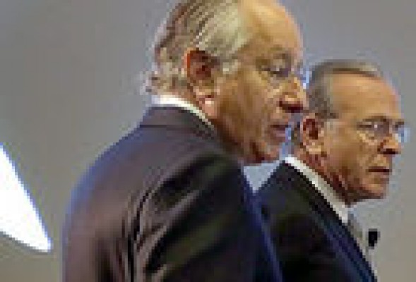 CaixaBank trata con Fabra y Barberá el futuro de Banco de Valencia y de Aguas de Valencia