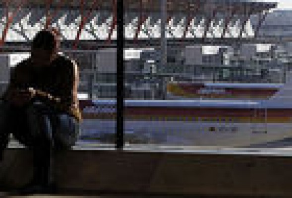 <strong>NEGOCIACIÓN</strong><br />Los sindicatos piden a Iberia un plan de viabilidad en el horizonte de 2017