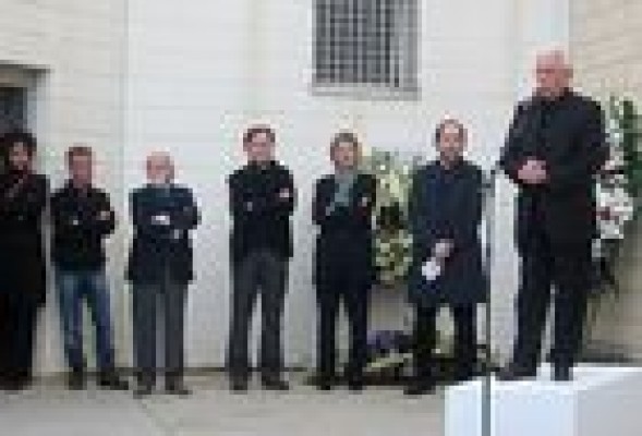 Representantes del mundo de la cultura y la política rinden un emotivo homenaje a Andreu Alfaro