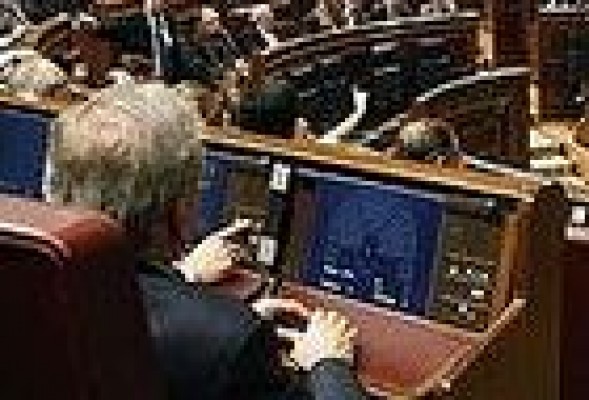 Cuatro de cada 10 diputados tampoco están en Twitter