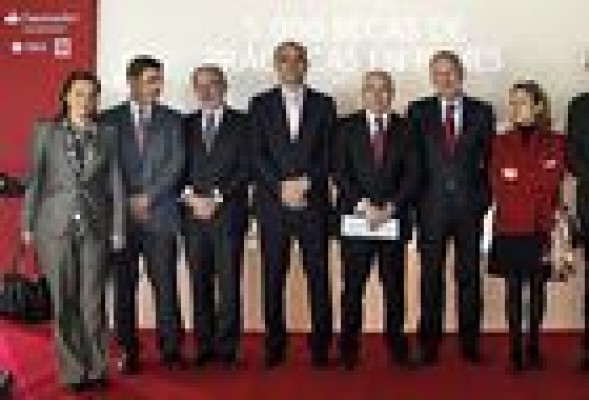 Banco Santander concede 591 becas a universitarios valencianos para prácticas remuneradas