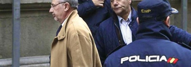 Rato atribuye al BdE la fusión y al Gobierno la salida a Bolsa de Bankia