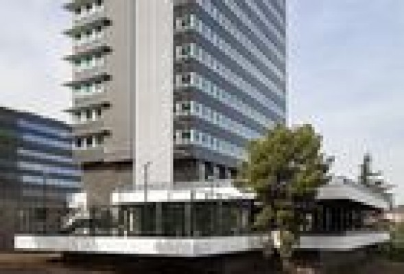 Iberia se lleva su plantilla a un edificio alquilado para ahorrar costes