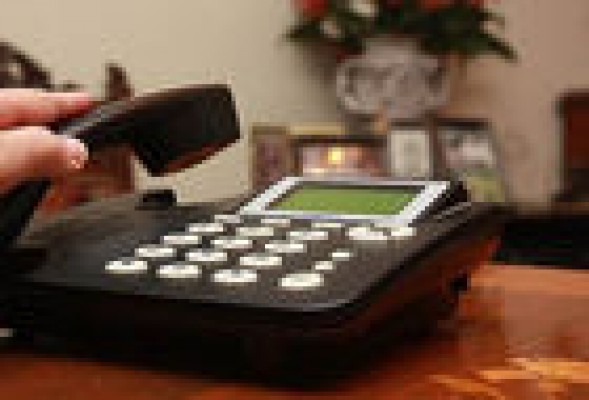 <strong>FACTURACIÓN </strong><br />La CMT permite a Telefónica subir la cuota de abono hasta el IPC como máximo