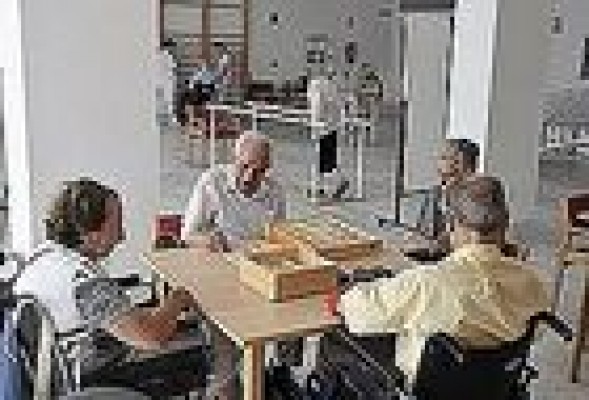La Comunitat Valenciana estudia crear residencias para ancianos alemanes