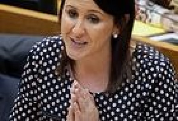 Educación espera un informe de Hacienda para los pliegos de 7 centros CIS 