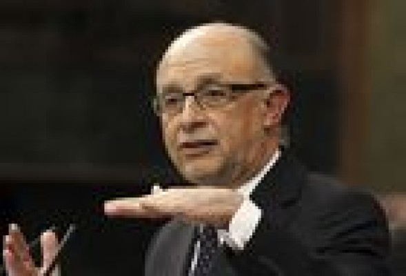 Bruselas no pedirá más ajustes a España en 2012 y 2013 pese al desvío de déficit en CCAA
