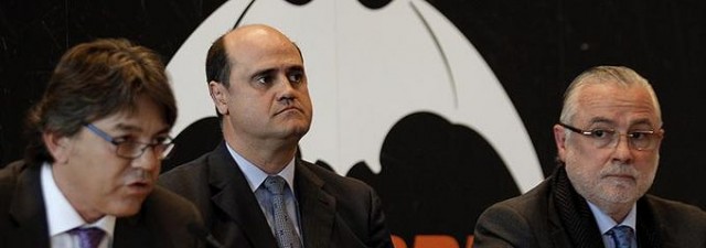 Fernando Gómez pide a Llorente que dimita para aplicar sus soluciones 
