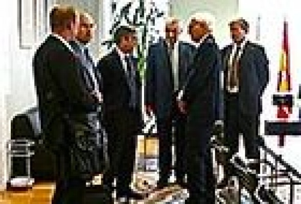 Los hombres de negro en Valencia
