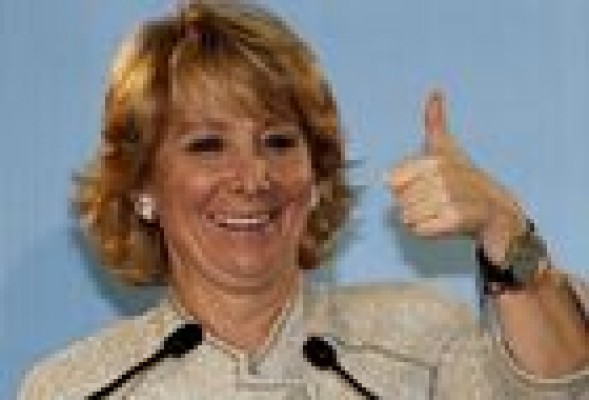 Esperanza Aguirre ficha <br />por la firma 'cazatalentos' <br />Seeliger y Conde
