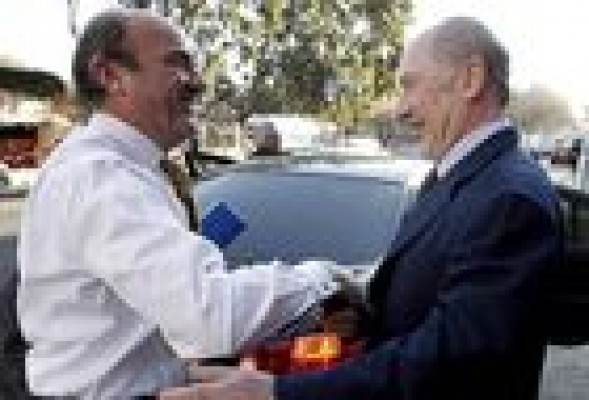 El fiscal estudia llamar a Guindos para que explique el rechazo al plan de Rato en Bankia