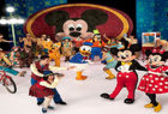 La gira 'Disney On Ice-Pasaporte a La Aventura' se estrena en Valencia