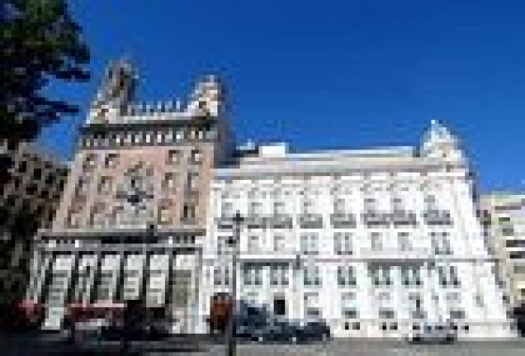 El Consell sigue con su plan de crear dos fundaciones de cajas separadas